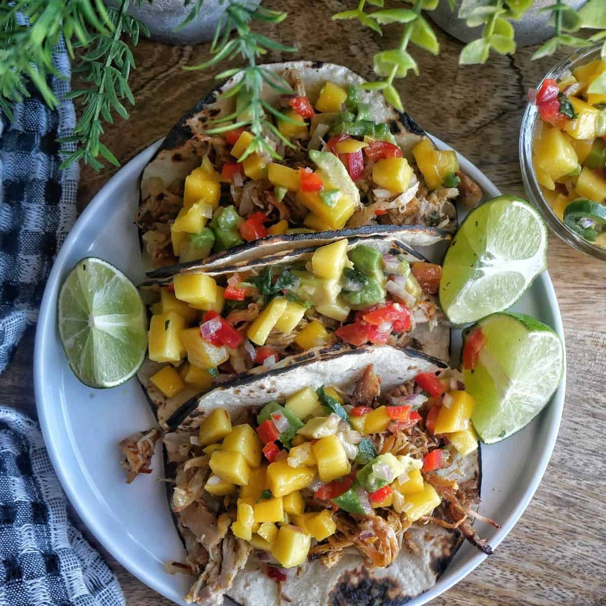 Chicken Vaca Frita Tacos with Mango Salsa - Dee's Little Kitchn