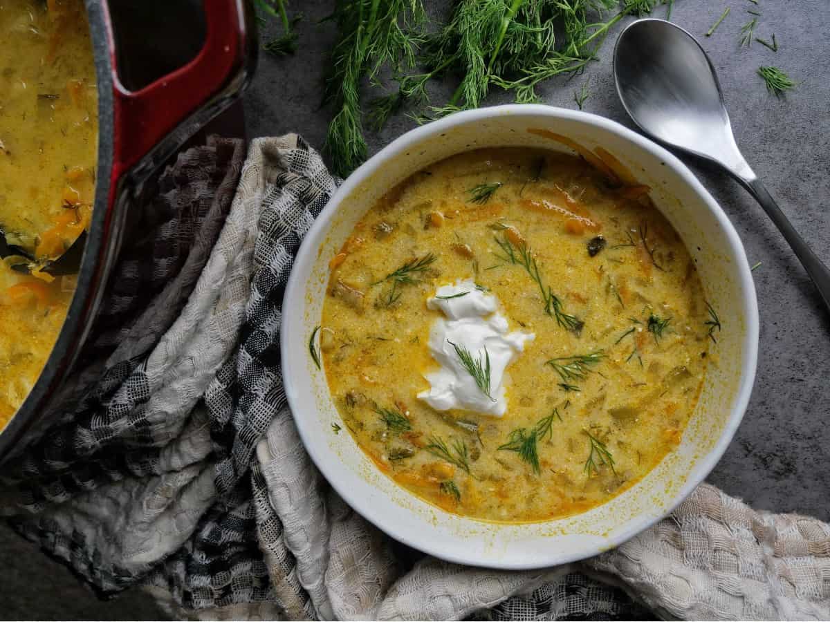 Recreating a Deli Classic: Creamy Cucumber & Dill Pickle Soup